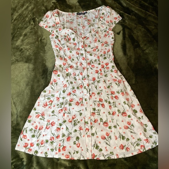 PrettyLittleThing Floral Print dress with Pink and Green - Picture 1 of 8